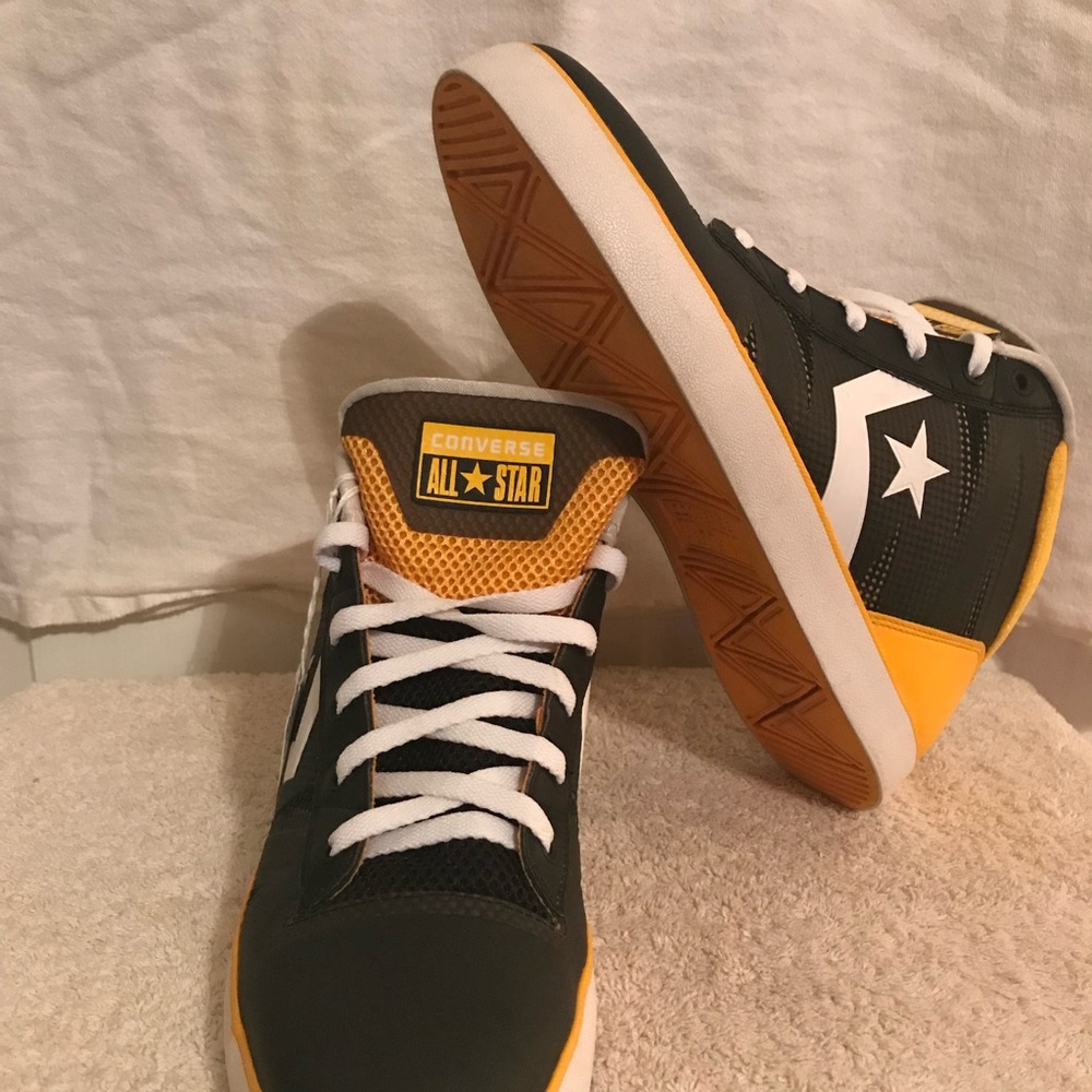 Converse - Picture 5 of 7